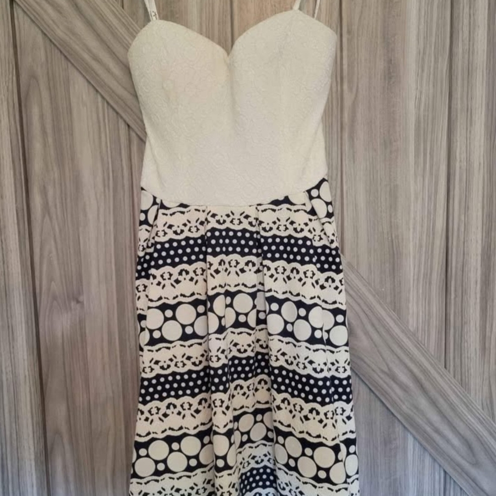 Elegant White and Navy Lace Dress